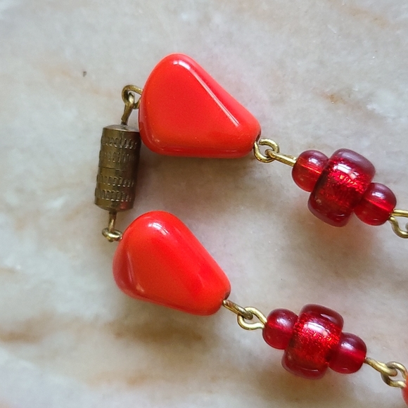 Vintage Red Glass Necklace - Picture 3 of 4